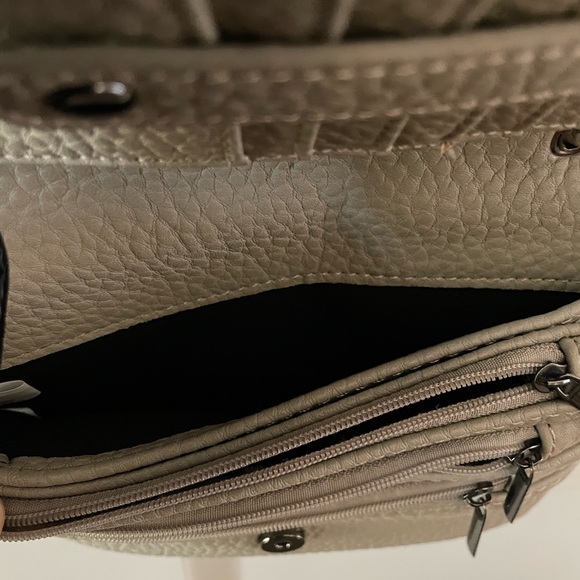Colab vegan leather small organizer cross body bag - Picture 5 of 8